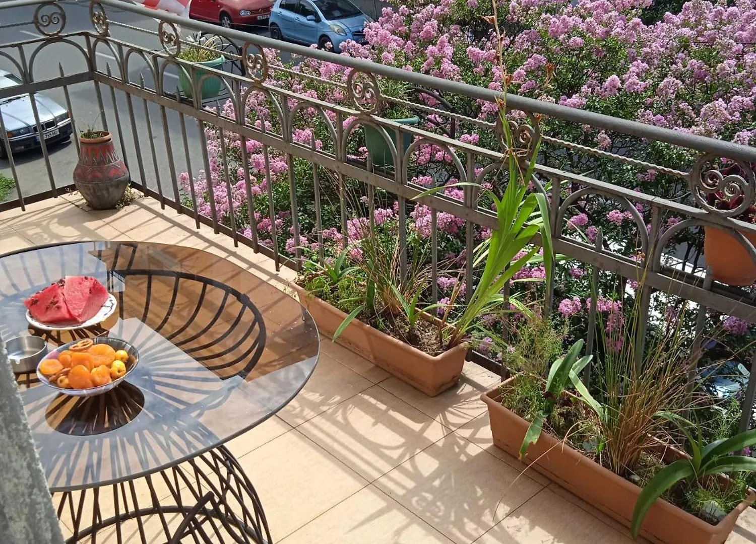 Apartment Maisi Batumi 0*,